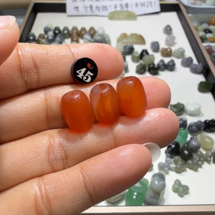 和田玉未镶嵌珠宝奇石