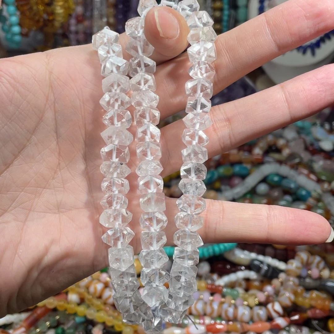 石英质玉，白水晶冲角10mm，未镶嵌