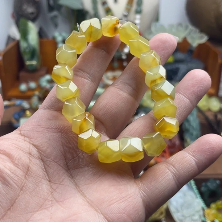 蛇纹石玉未镶嵌手链