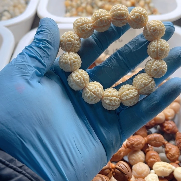 【闪购商品】白玉菩提吊坠生***馆在我心里我永远的白莲花就是