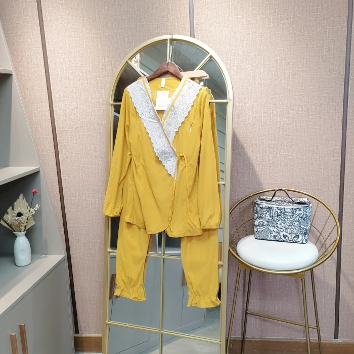 FD118孕妇黄色月子服套装 L90-130