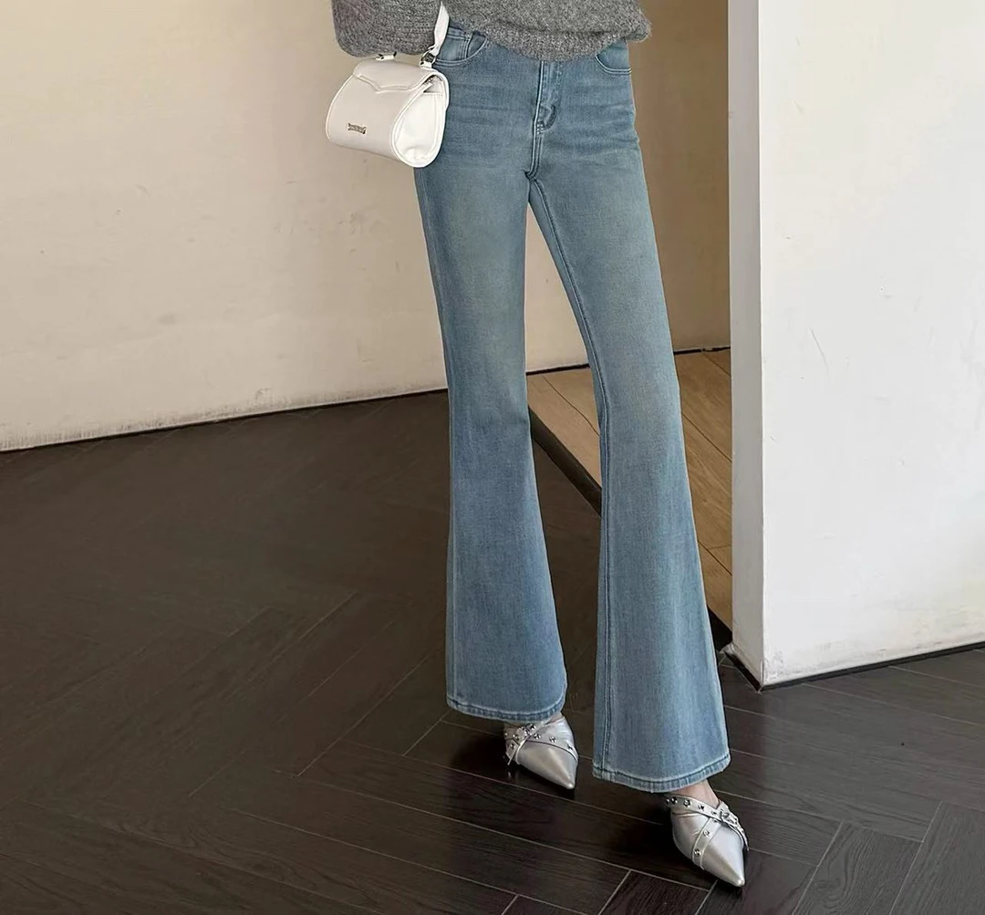 蓝色高腰弹力牛仔裤显瘦微喇叭时尚气质百搭