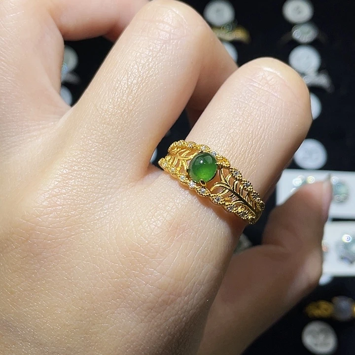 翡翠未镶嵌戒指戒指