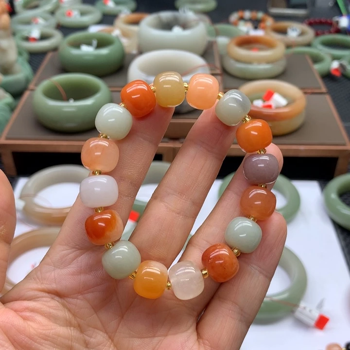 未镶嵌手镯石英质玉