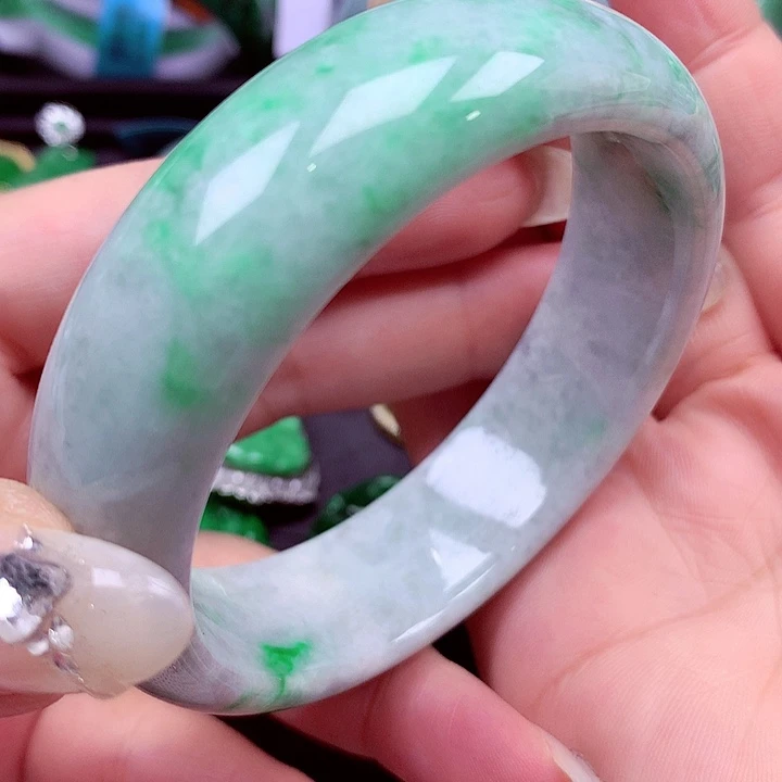 翡翠未镶嵌手镯翡翠手镯