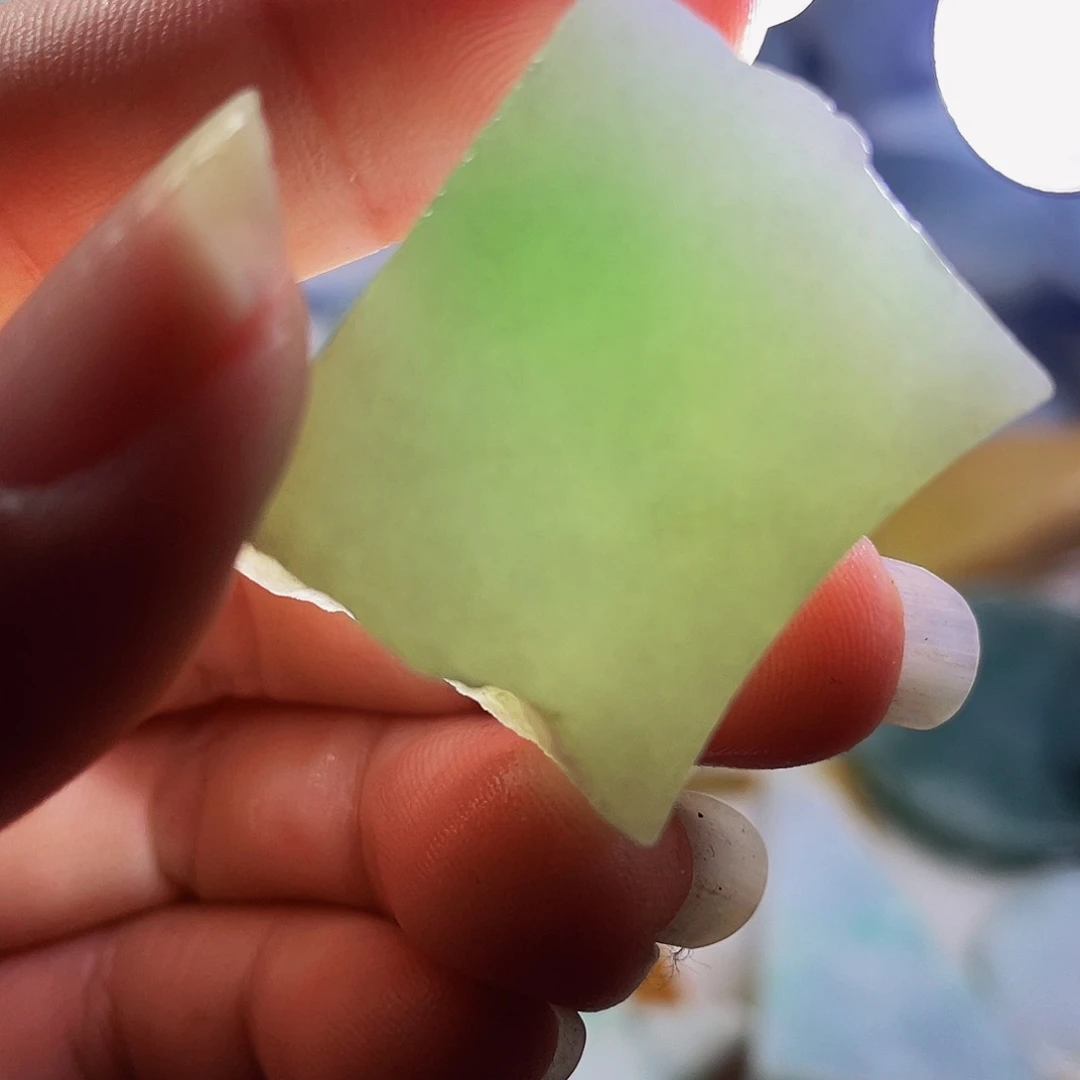 颈饰未镶嵌翡翠q