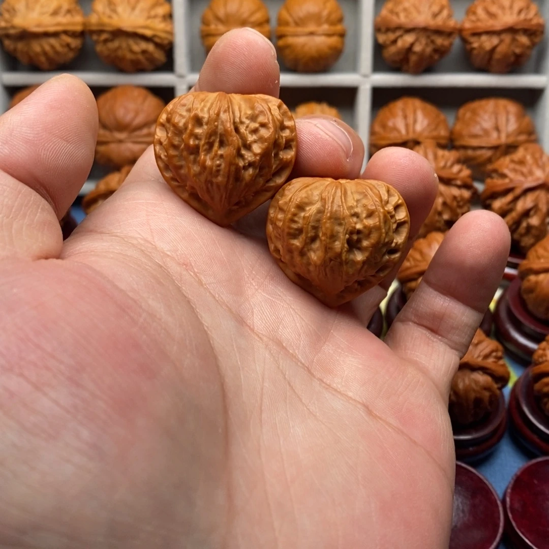 把件文玩核桃红桃A