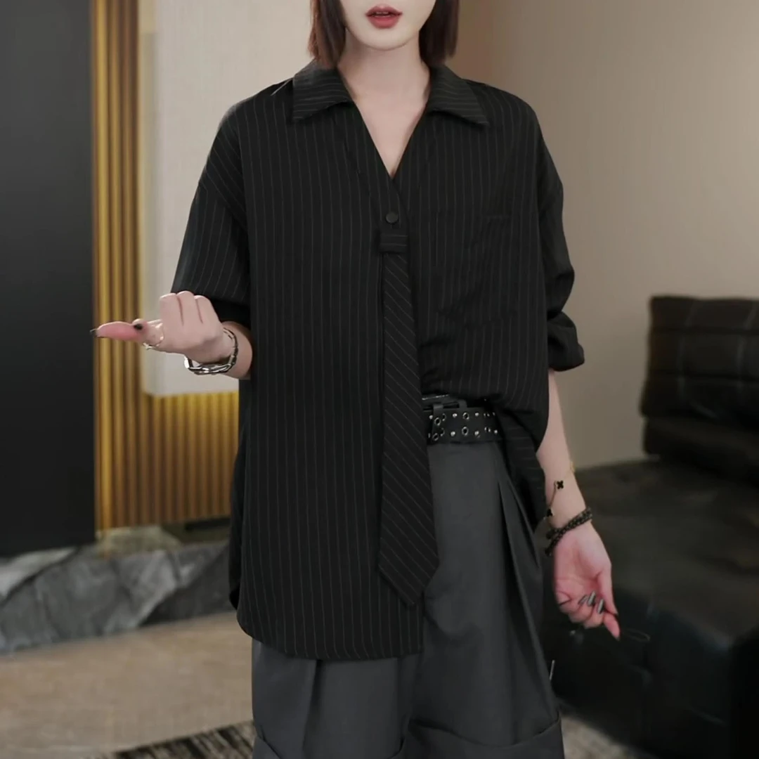 2026早春新款时尚高级感休闲百搭衬衫女洋气宽松显瘦长袖条纹上衣