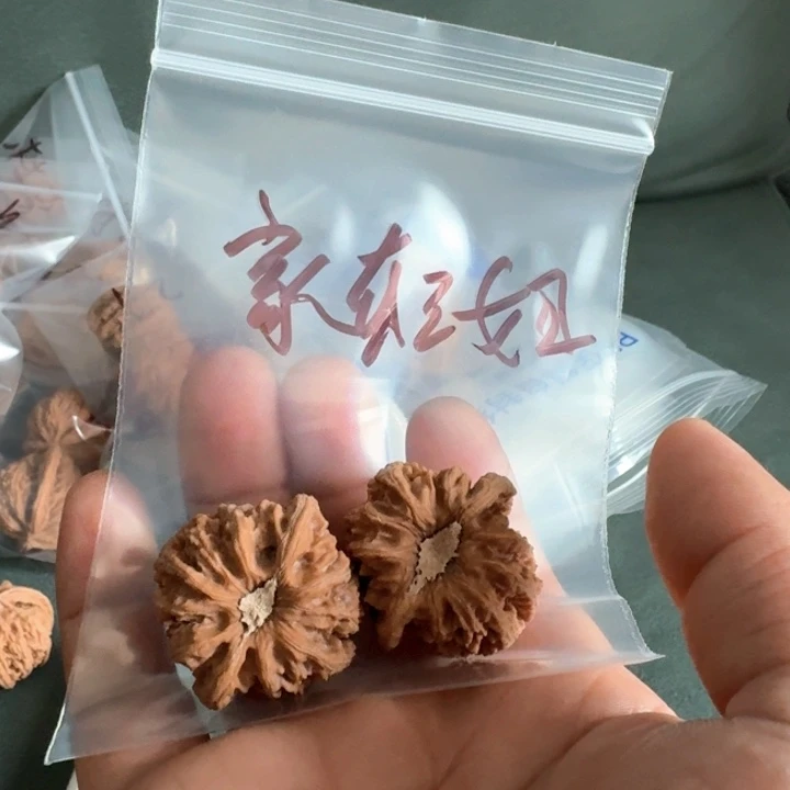 家***妞桃核把件密纹34全品