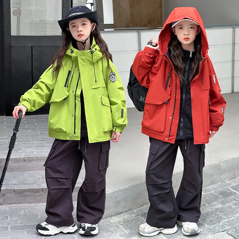 女童外套2025新款春洋气套装防风衣中大童三合一冲锋衣百搭三件套