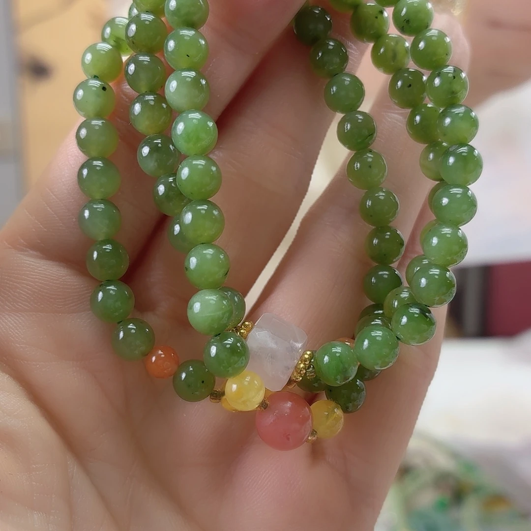 和田玉未镶嵌颈饰，