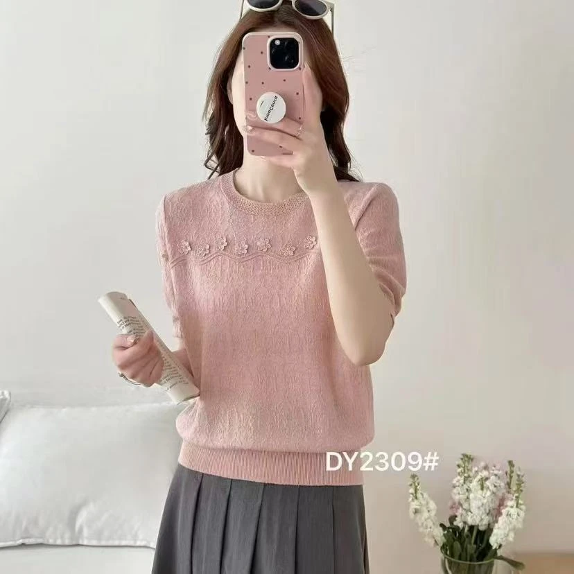 【海棠】夏季圆领精致浮雕小花朵针织衫