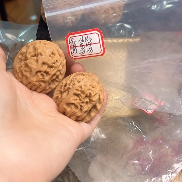 文玩核桃吊坠马蹄