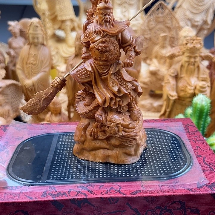 柏木（崖柏）关公1111