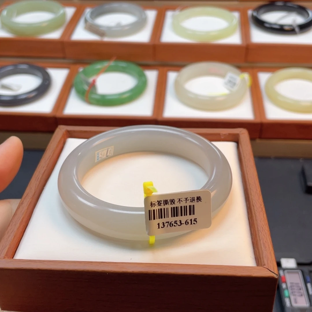 【闪购商品】未镶嵌手镯和田玉2冰紫56.8
