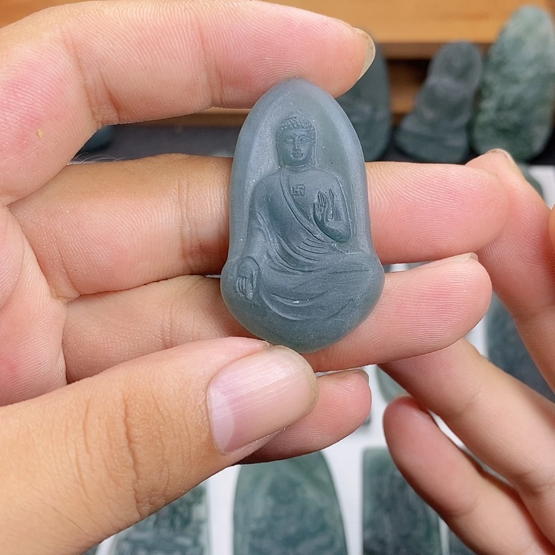 定制翡翠未镶嵌阿米