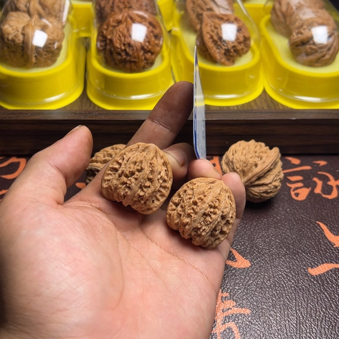 吊坠文玩核桃d15密纹34尺