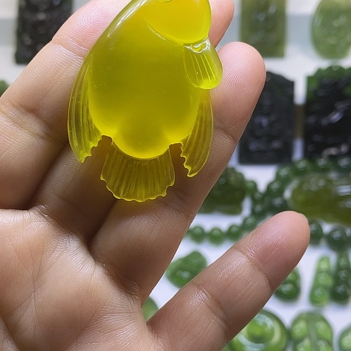 蛇纹石玉颈饰未镶嵌J****~