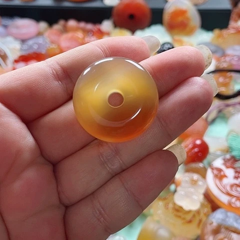 玛瑙/玉髓颈饰未镶嵌