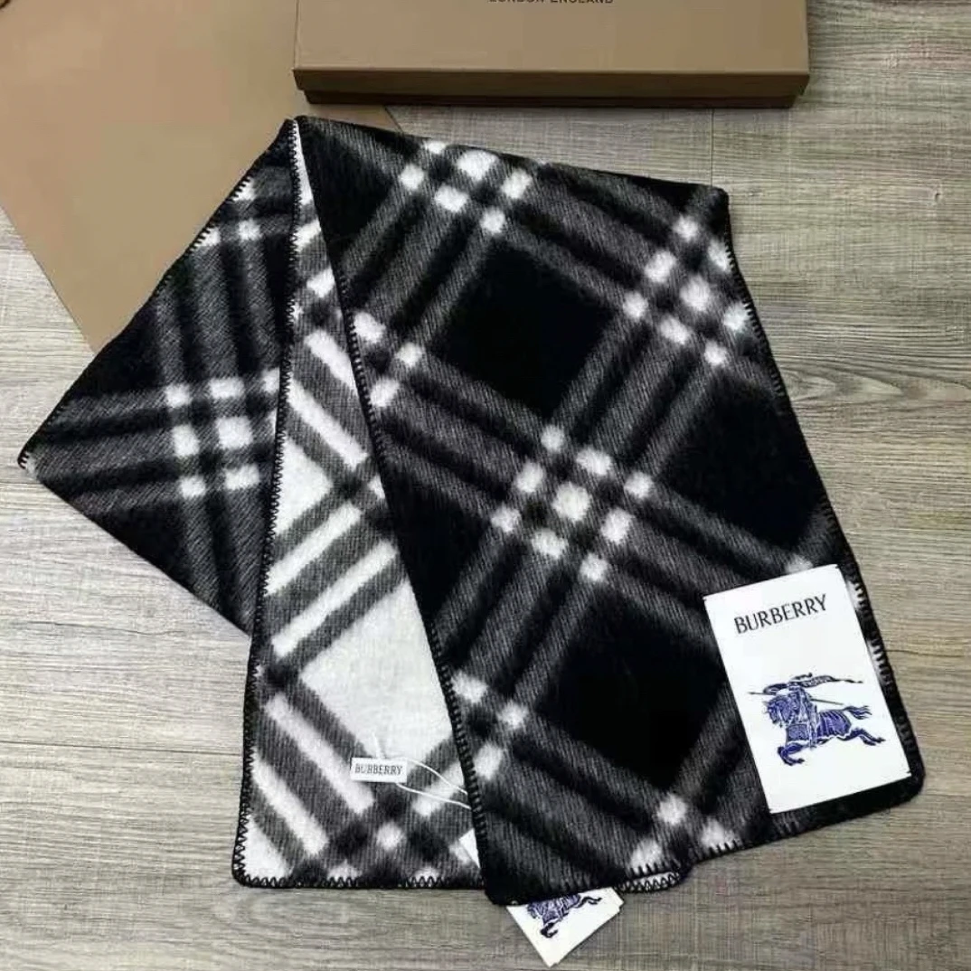 未使用 BURBERRY/博柏利 【魔方时尚】【无免息】全智贤羊毛格纹围巾