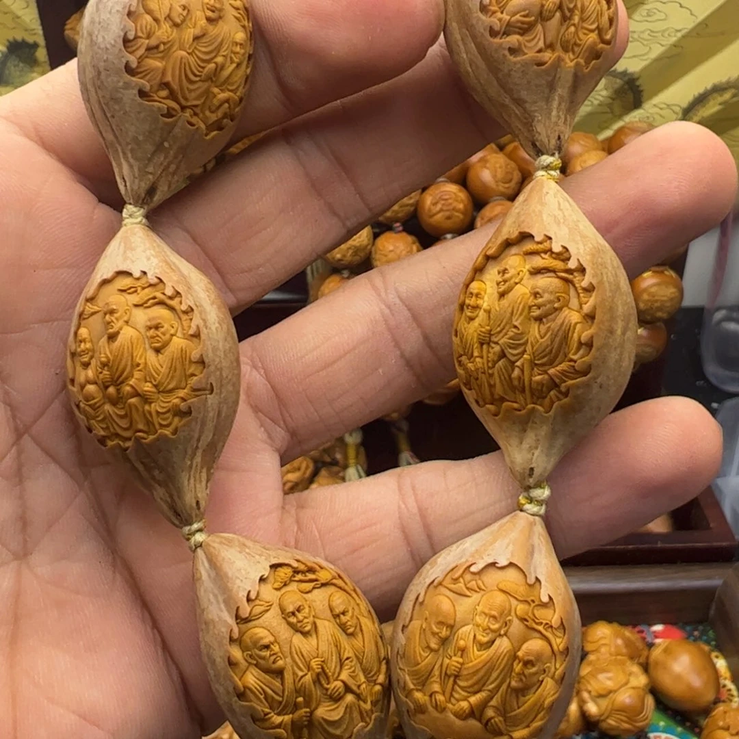 吊坠橄榄核2.2四花十八罗汉