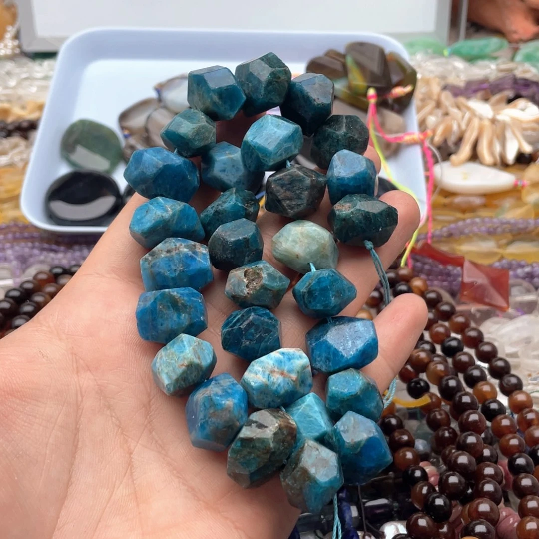 玛瑙/玉髓未镶嵌珠宝半成品一条装蓝鳞灰切面方不定卡18mm