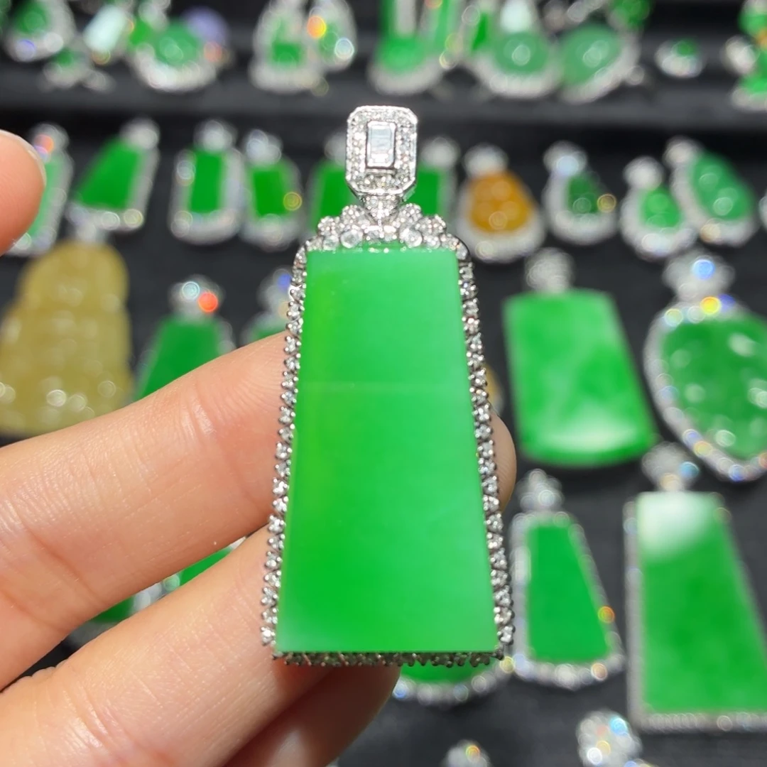 翡翠18K金镶嵌吊坠(不含链)148号