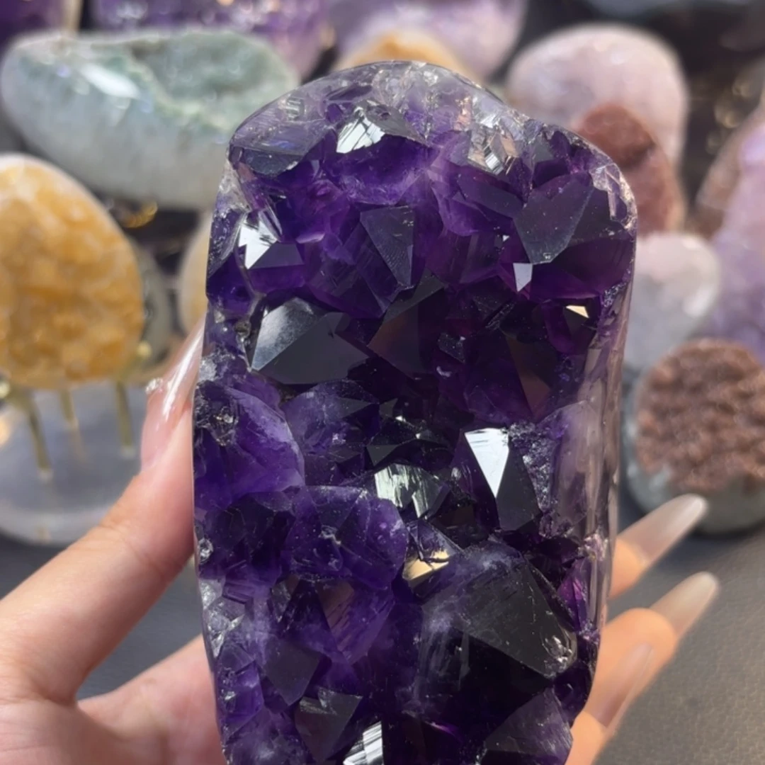 紫晶大型摆件（非配饰）未镶嵌大牙 晶镇