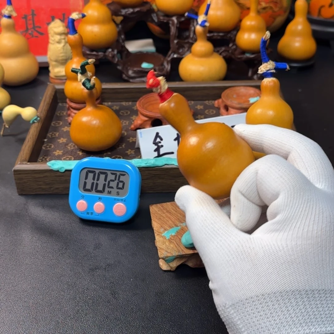 ****）木摆件等各种工具的