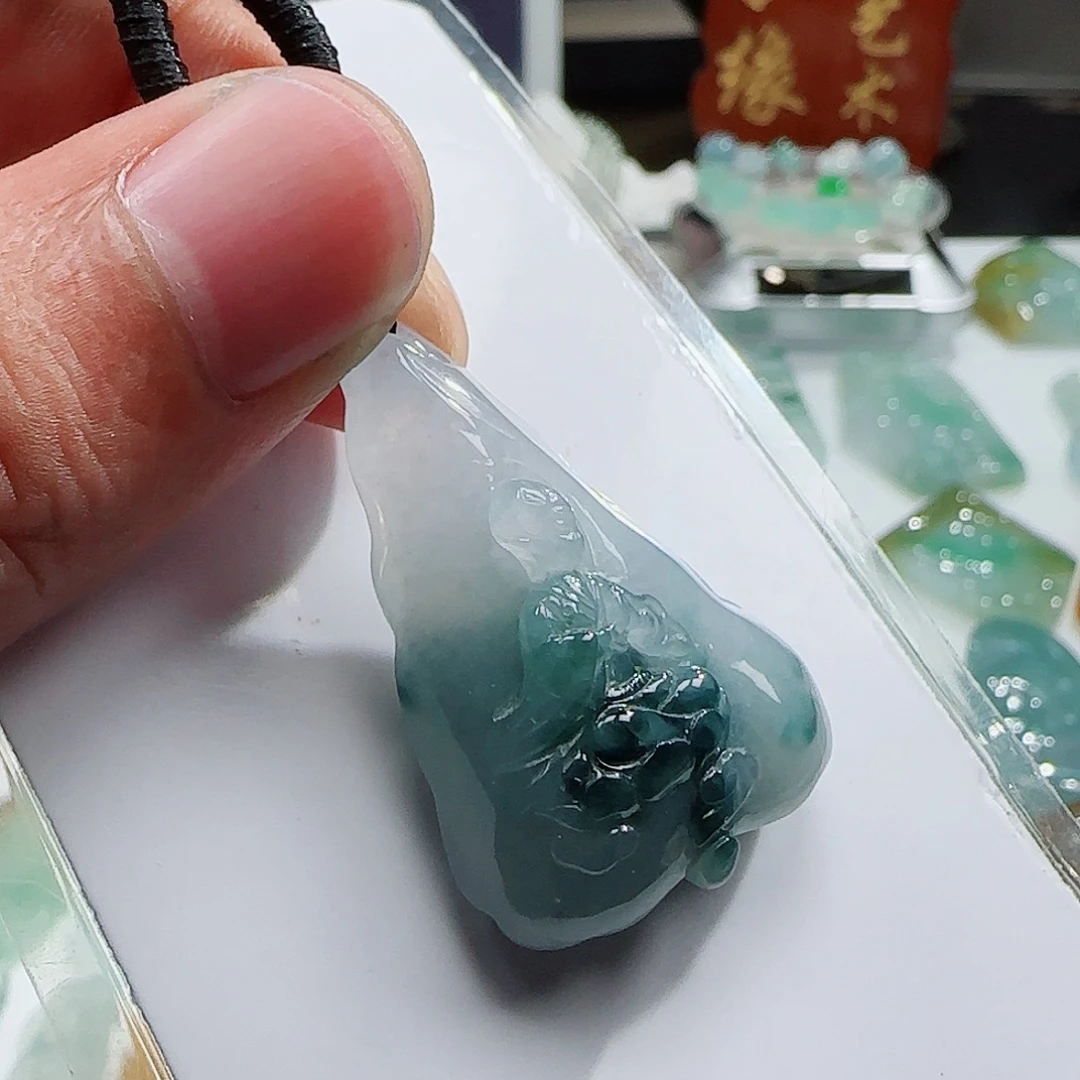 未镶嵌定制翡翠翡翠