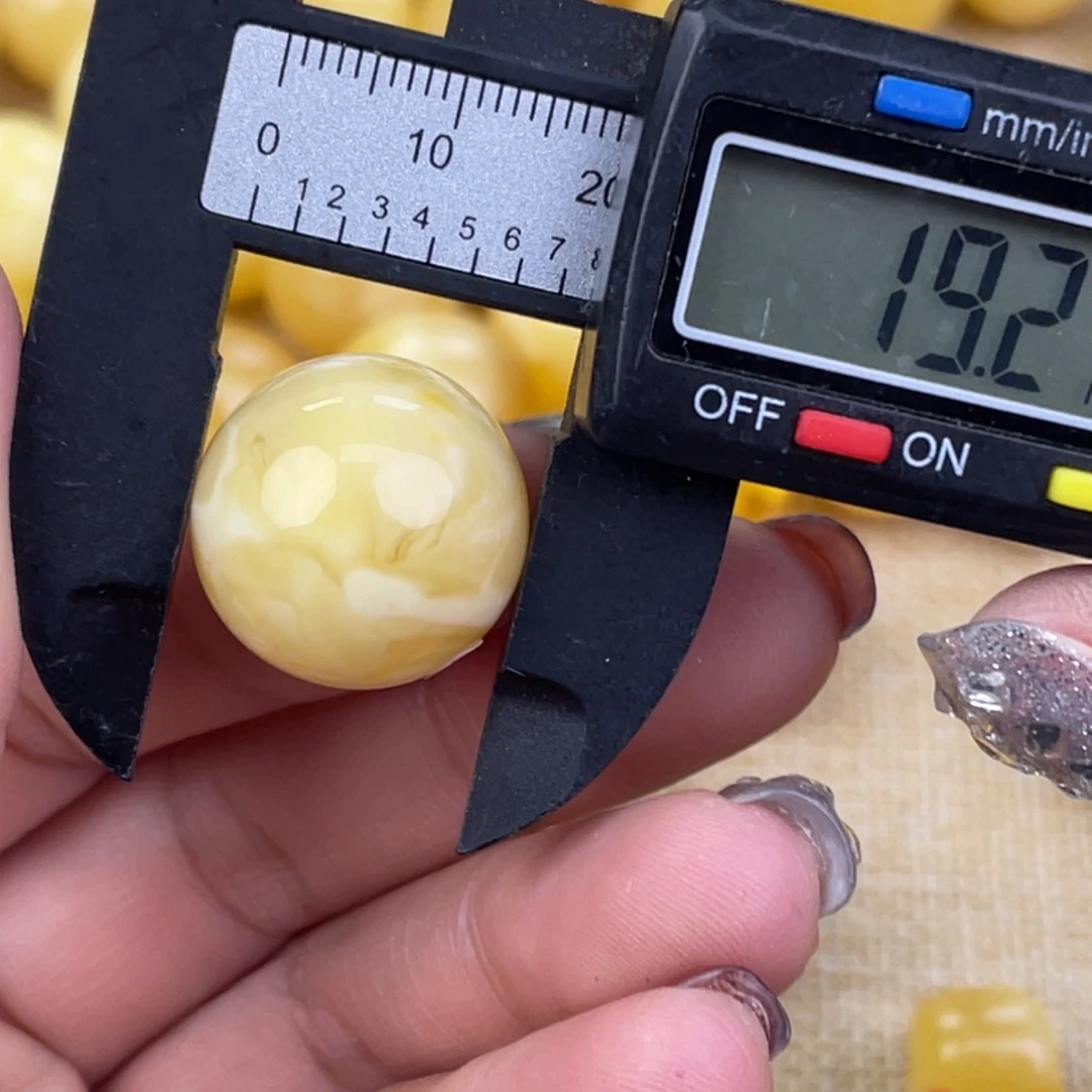 裸石虫珀未镶嵌蜜蜡201