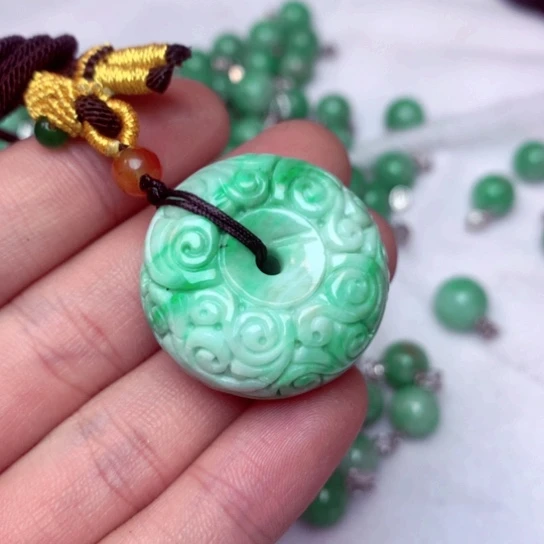 翡翠吊坠(不含链)未镶嵌