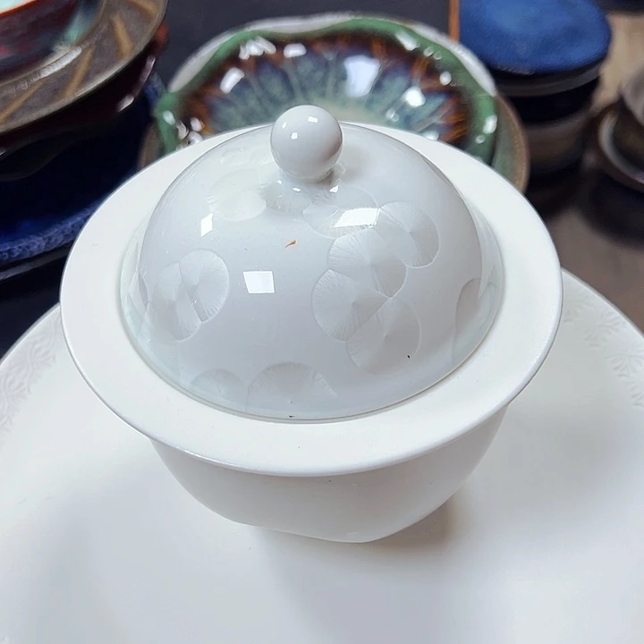 妮***a瓷片嗯，全场买满20包邮。
