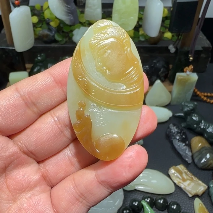 一***后和田玉未镶嵌挂件