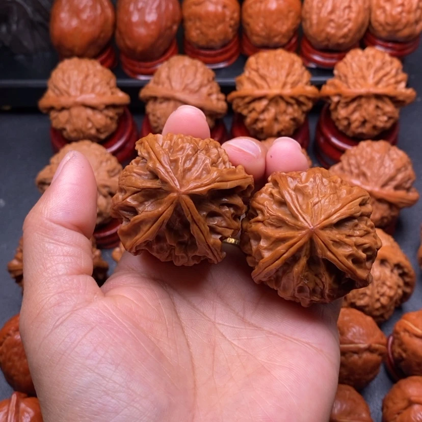 【闪购商品】文玩核桃把件四棱