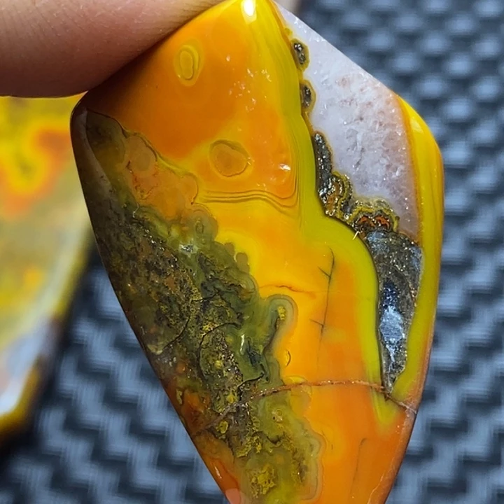 玛瑙/玉髓颈饰未镶嵌晨*