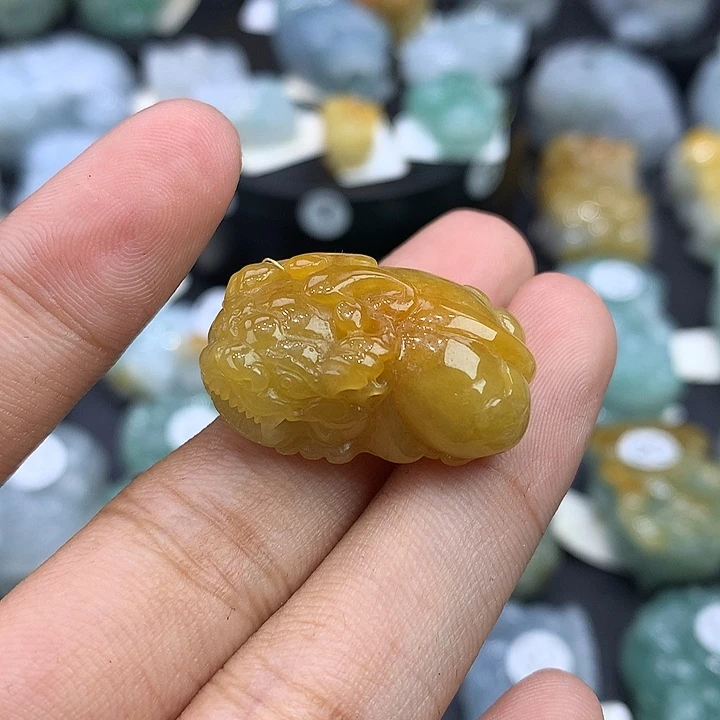 颈饰未镶嵌翡翠天然缅甸翡翠