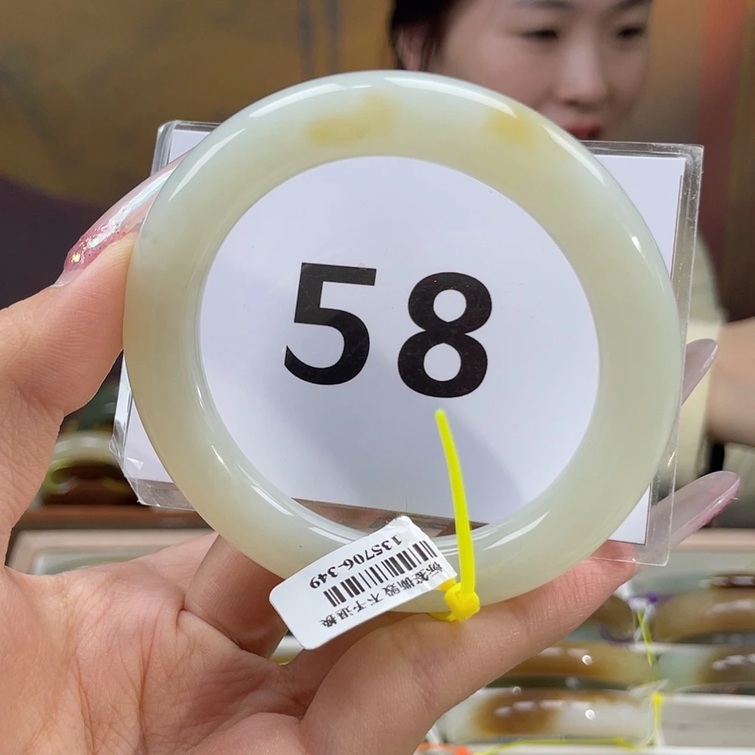 未镶嵌手镯和田玉强推！