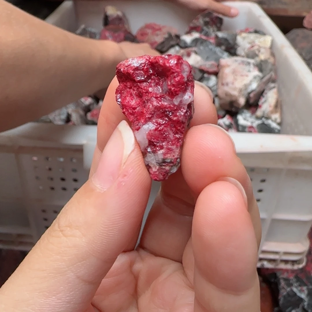 天然辰砂朱砂毛石头4