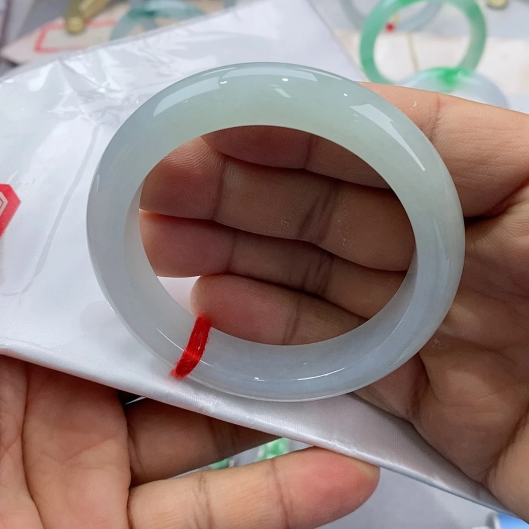 【闪购商品】未镶嵌手镯翡翠