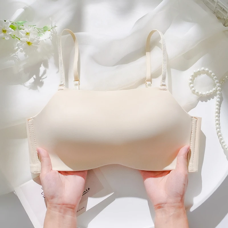 夏季无痕防走光一片式性感抹胸内衣女聚拢显大无钢圈透气文胸罩