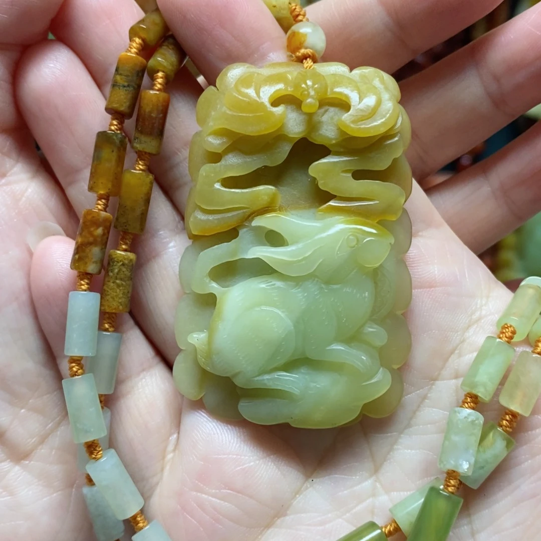 岫玉吊坠(赠链)未镶嵌