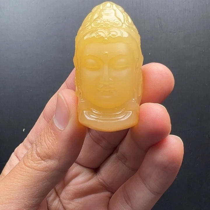 石英质玉（黄龙玉）未镶嵌颈饰