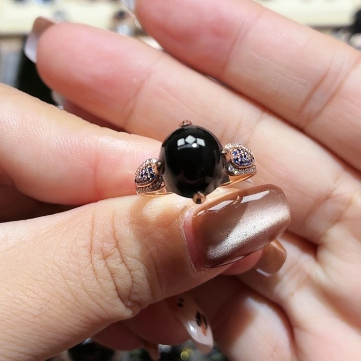 翡翠18K金镶嵌戒指