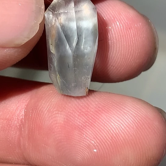 未镶嵌珠宝半成品水晶昵***置