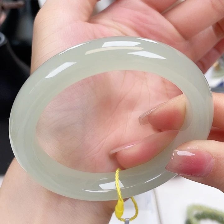 和田玉手镯58未镶嵌