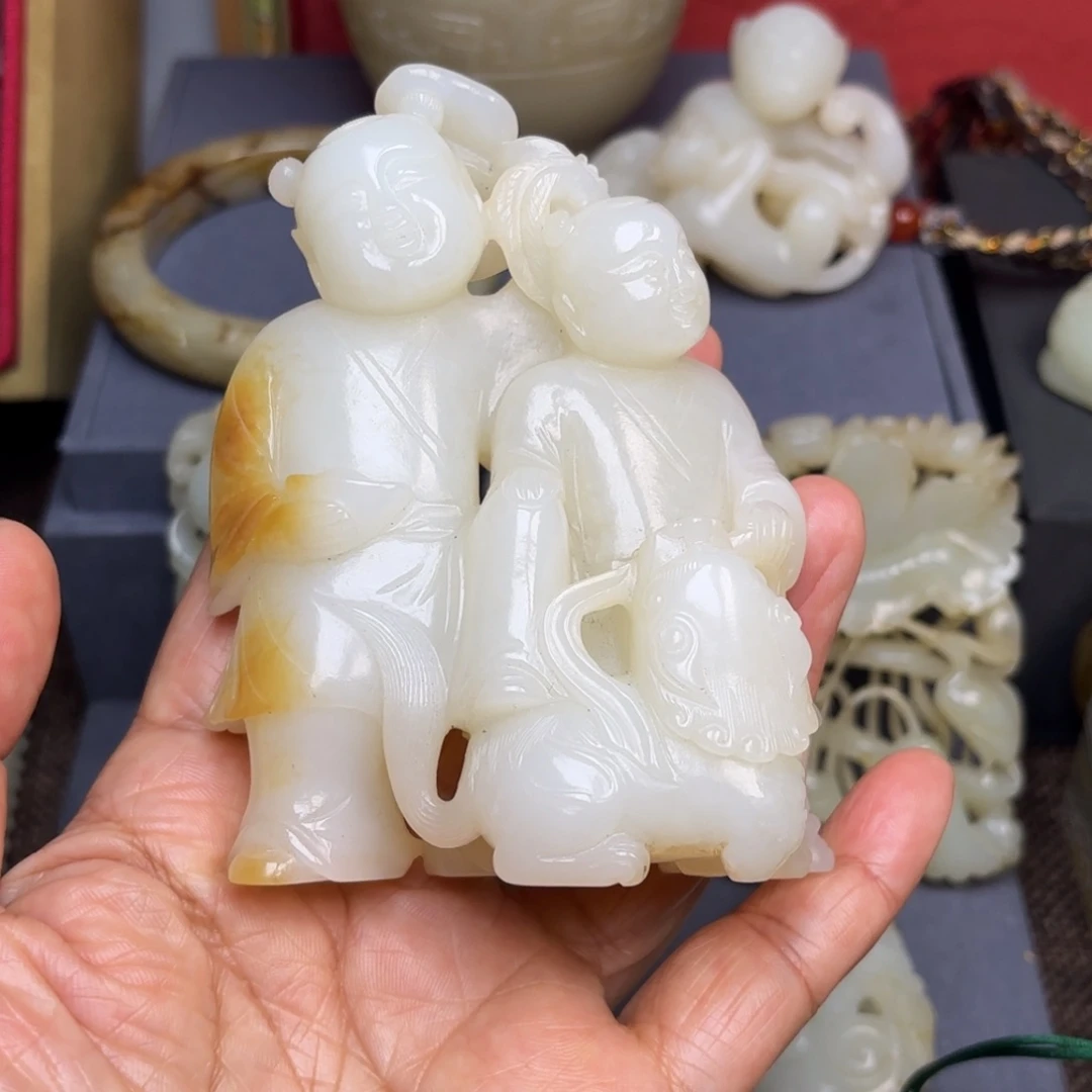 和田玉（糖玉）摆件未镶嵌牛*