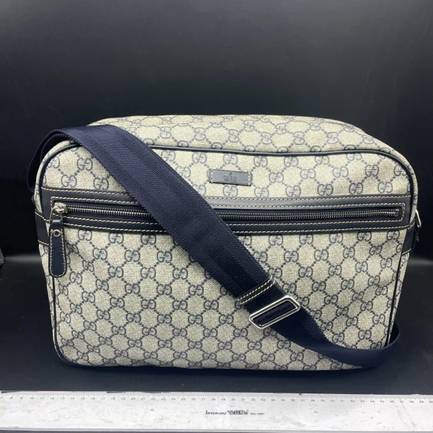 95新 GUCCI/古驰 相机斜挎包/13791