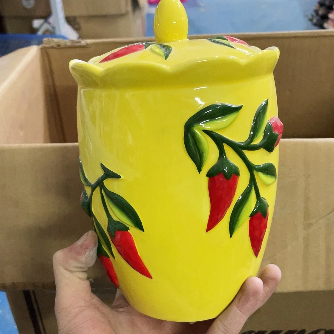 摆件   磕碰。    瑕疵。