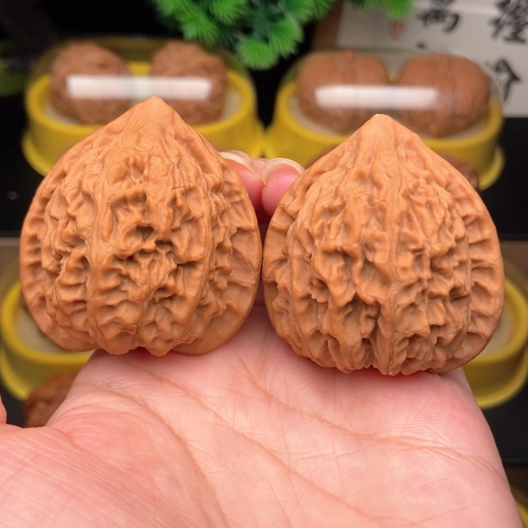 吊坠文玩核桃43金牛